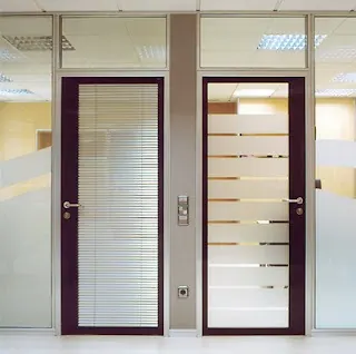 Puertas de madera, referencia PT011